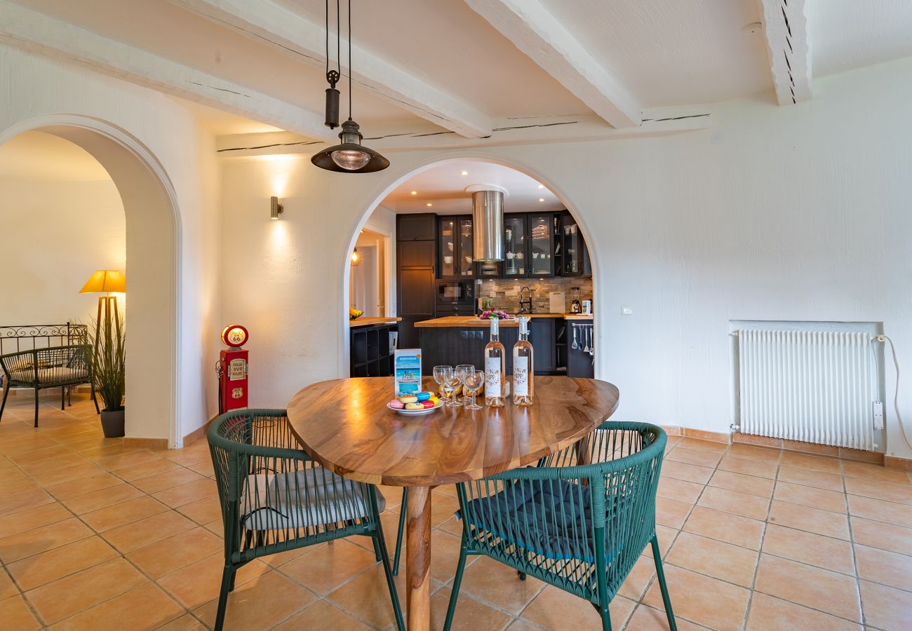 Villa in Mandelieu-la-Napoule - VILLA JUSTINE VI4239 By Riviera Holiday Homes