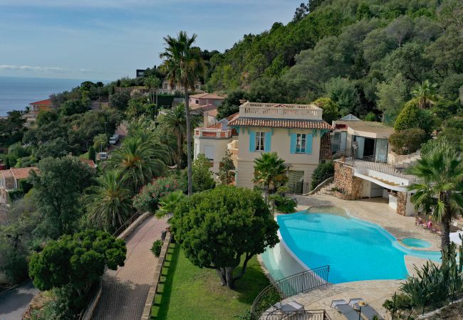 Villa 06LERI - Gesicherter und beheizter Pool mit Sommerküche - Théoule-sur-Mer, Côte d'Azur