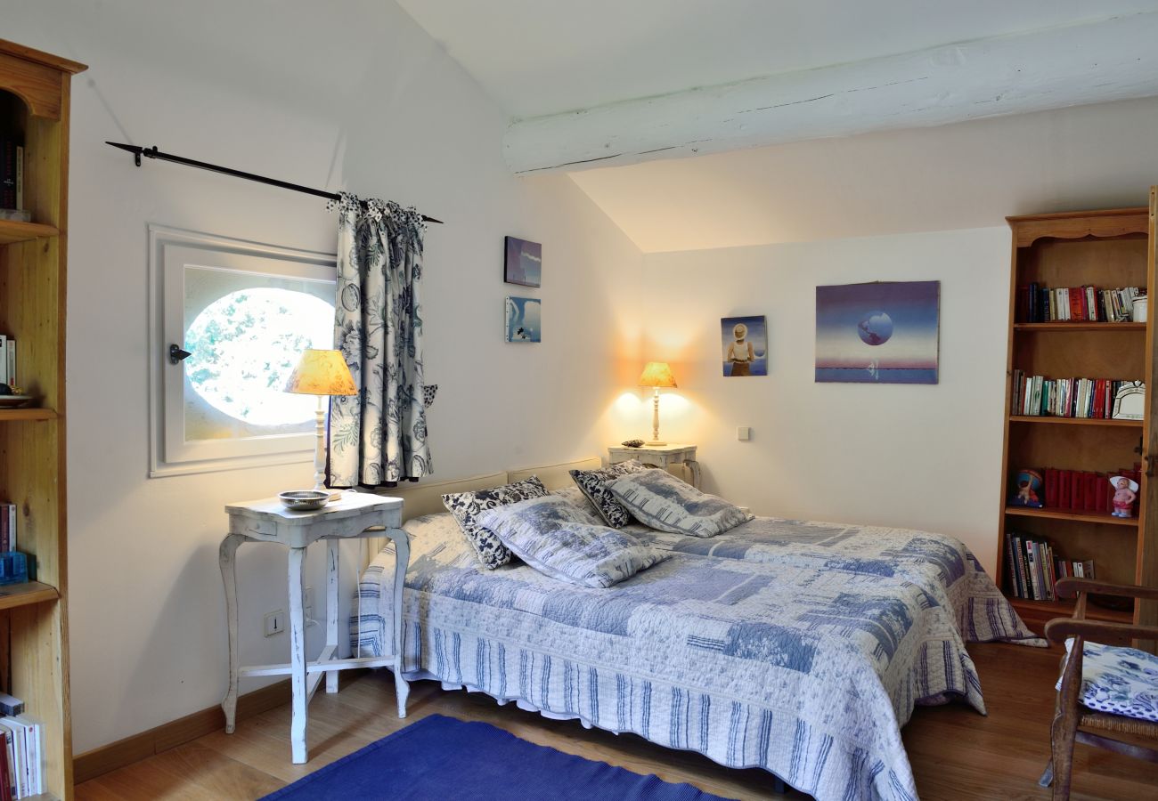 Villa in Apt - Vue Saignon