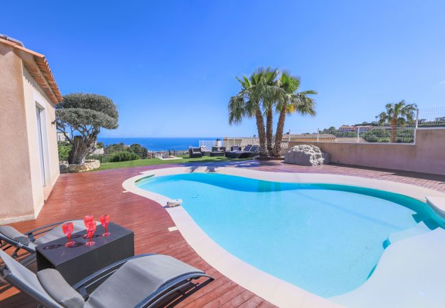 Villa in Nice - LA CORNICHE D'ARGENT VI4136 by RIVIERA HOLIDAY HOM