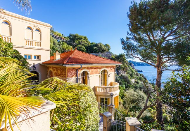 Villa in Nice - VILLA LA PESCADE BY RIVIERA HOLIDAY HOMES VI4257