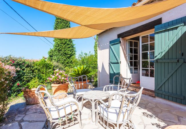 Villa in Grasse - MAS DES  LAURIERS VI4370 By Riviera Holiday Homes