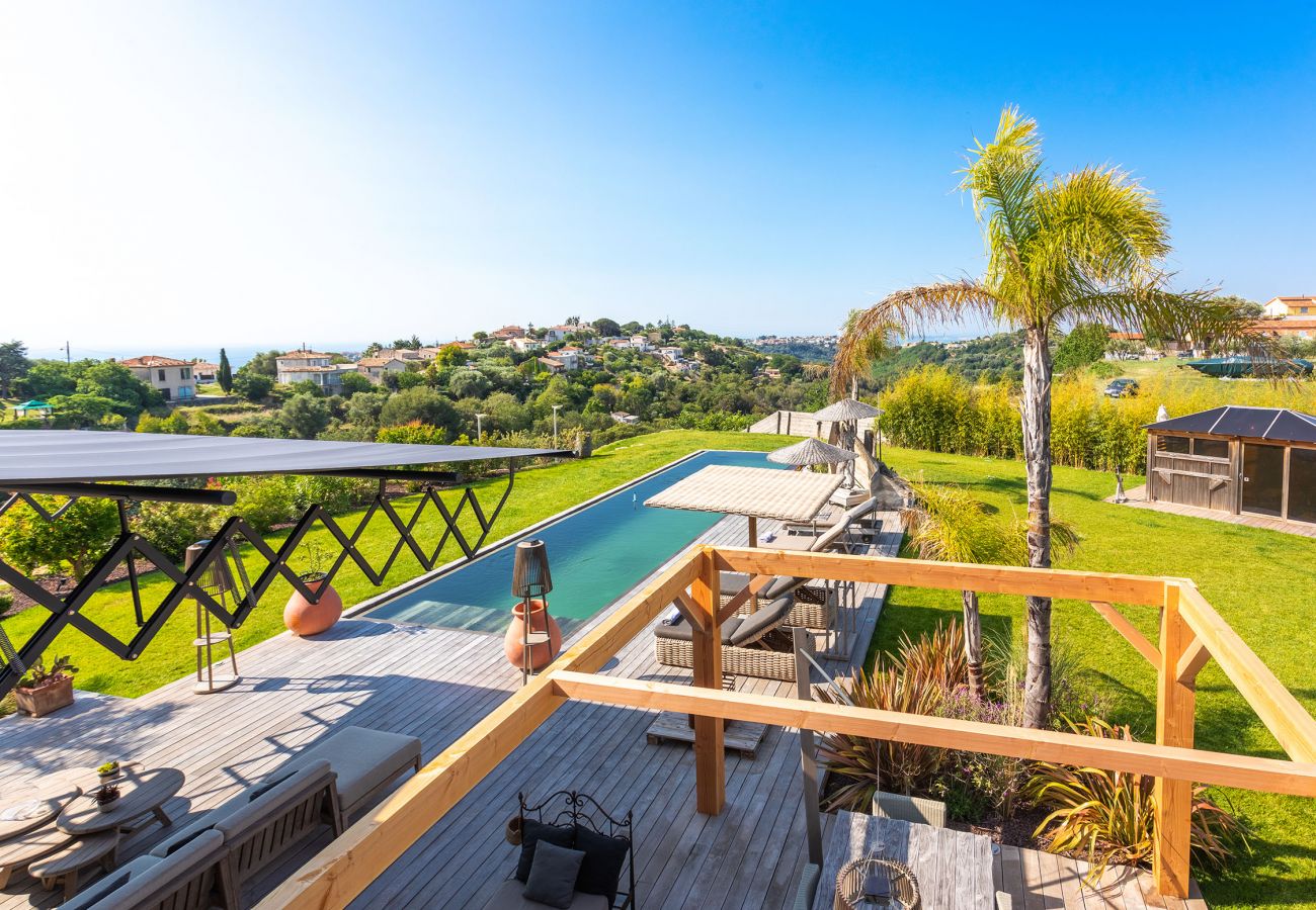 Villa in Nice - VILLA SUNSET VI4236 By Riviera Holiday Homes