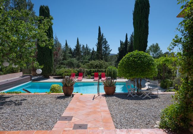Garden path to heated and secure private pool of Mas de Charles, Lorgues, Provence.