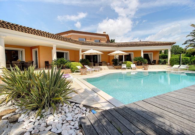 Villa/Dettached house in Sainte-Maxime - 83ROMO - Amandier