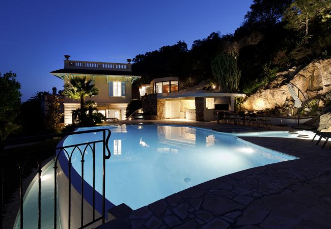 Villa 06LERI - Evening swim with a drink - Théoule-sur Mer, Côte d'Azur