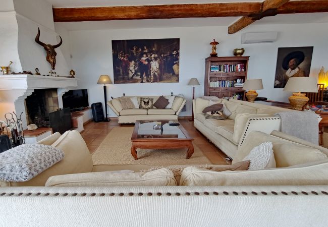 06LOUB vacation rental with comfortable lounge with fireplace and sliding doors - panoramic view - Cabris, Cote d'Azur